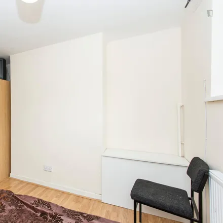 Image 4 - New Cross Road / Besson Street, New Cross Road, London, SE14 5BD, United Kingdom - Room for rent