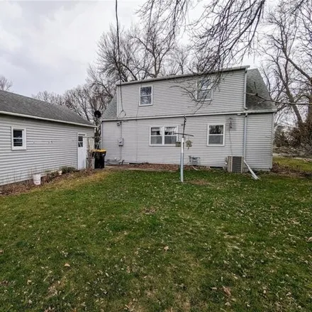 Image 3 - 867 Birch Avenue, Bird Island, Renville County, MN 55310, USA - House for sale