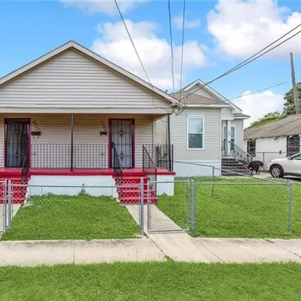 Buy this 4 bed house on 3311 Fourth Street in New Orleans, LA 70125