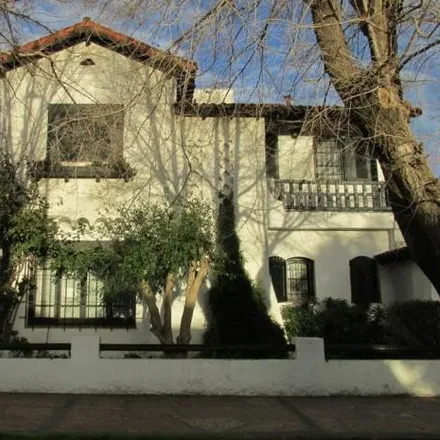 Buy this 6 bed house on Teatro Astral y Cine Teatro Atlántico in Calle 21 1546, Centro - Zona 2