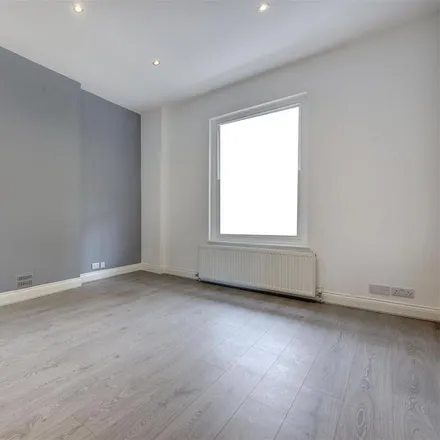 Image 3 - 498 King's Road, London, SW10 0LU, United Kingdom - Apartment for rent