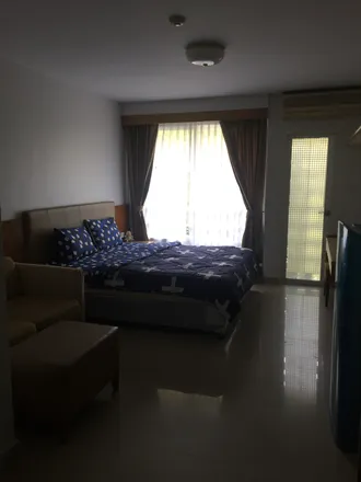 Rent this 1 bed condo on Castro in RCA, Huai Khwang District