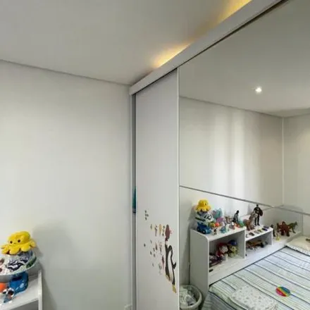 Buy this 2 bed apartment on Rua Soldado Waldemar Marquês de Almeida 101 in Itapegica, Guarulhos - SP