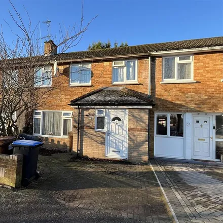 Rent this 4 bed townhouse on 27 Cherry Way in Welham Green, AL10 8LF