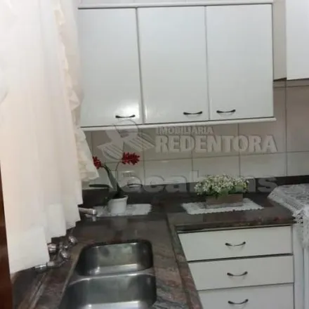 Rent this 4 bed house on Avenida Presidente Juscelino Kubitscheck de Oliveira in Jardim Panorama, São José do Rio Preto - SP