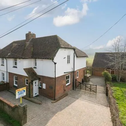 Buy this 3 bed duplex on Well Street in East Malling, ME19 6JW