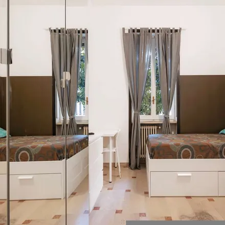 Rent this 7 bed room on Via Lentasio in 7, 20122 Milan MI
