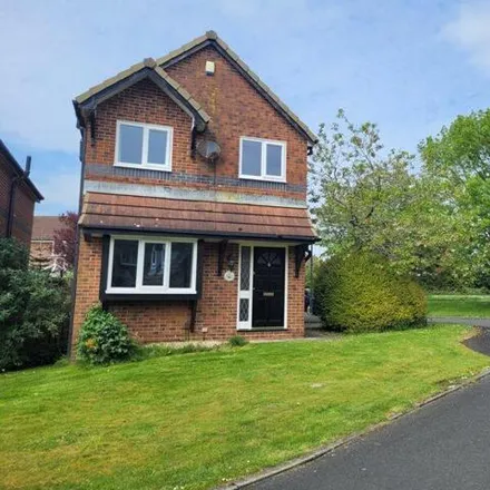 Buy this 3 bed house on Spring Hill in Freckleton, PR4 1TF