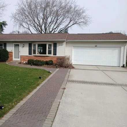 Buy this 3 bed house on 1874 Kelly Drive in Carrollton Township, MI 48604