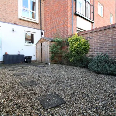 Image 5 - 134 Meadow Way, Reading, RG4 5LY, United Kingdom - Townhouse for rent