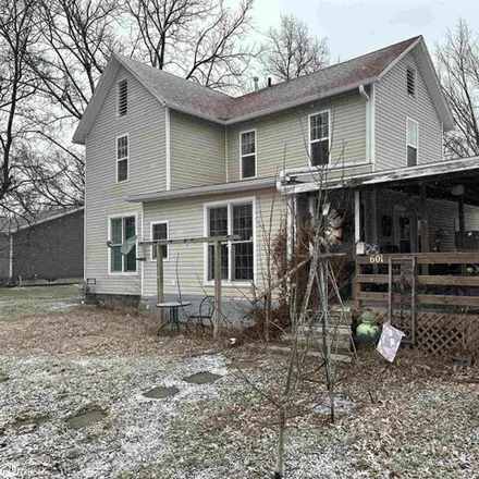 Buy this 4 bed house on 378 South 6th Street in Chariton, IA 50049