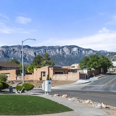 Image 6 - 4907 Glenwood Hills Drive Northeast, Glenwood Hills, Albuquerque, NM 87111, USA - House for sale