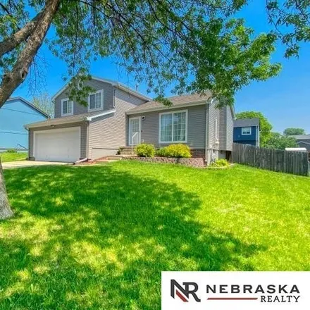 Buy this 3 bed house on 204 Sea Pines Drive in Papillion, NE 68133