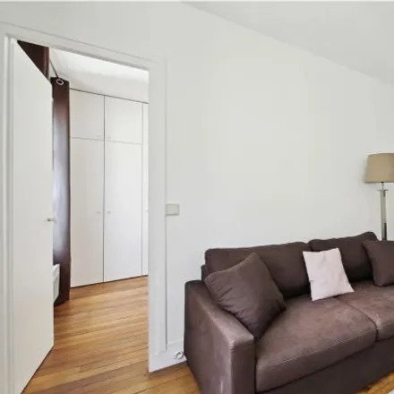 Image 2 - 5 Rue du Château d'Eau, 75010 Paris, France - Apartment for rent