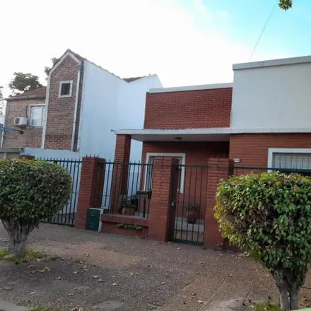 Buy this 1 bed house on Chiclana 5593 in Carapachay, Vicente López