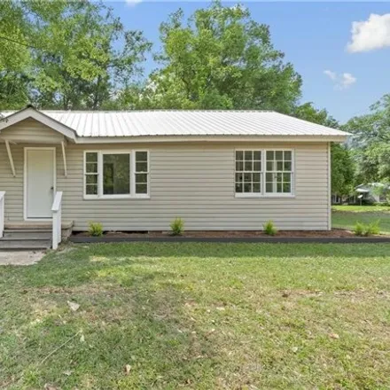 Buy this 3 bed house on 275 Hopi Street in Chickasaw, Mobile County