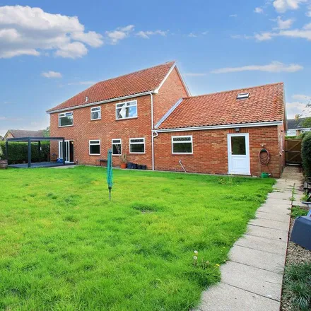 Rent this 4 bed house on 95 Great Melton Road in Hethersett, NR9 3HB