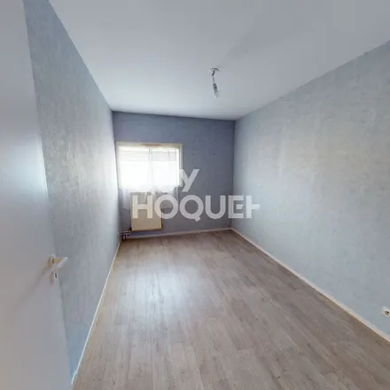 Image 2 - 100 Rue Nationale, 37000 Tours, France - Apartment for rent