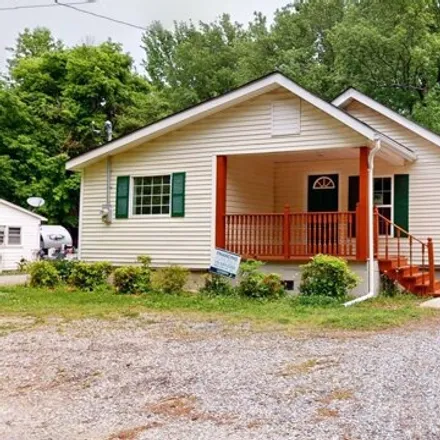 Buy this 3 bed house on 302 High Avenue in Dyersburg, TN 38024