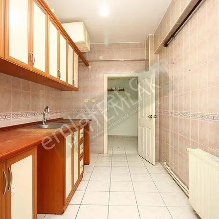 Rent this 3 bed apartment on unnamed road in 34180 Bahçelievler, Turkey