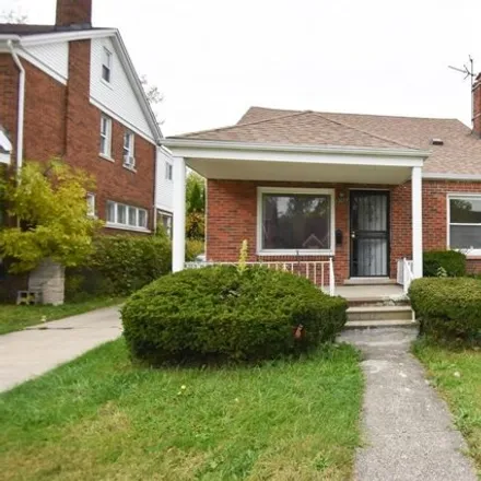 Buy this 3 bed house on 13147 Wilshire Drive in Detroit, MI 48213