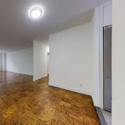 Rent this 2 bed apartment on #3p,400 East 89th Street in Yorkville, New York