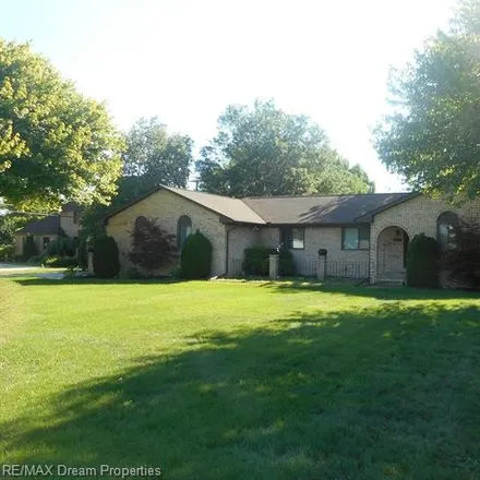 Image 2 - 20520 Meadowview Street, Livonia, MI 48152, USA - House for sale