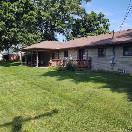 Image 5 - 7460 Flickinger Dr, Shelby Township, Michigan, 48317 - House for sale