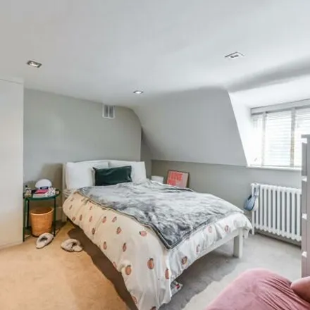 Image 7 - 120 Clapham Road, Myatt's Fields, London, SW9 0EG, United Kingdom - Apartment for sale