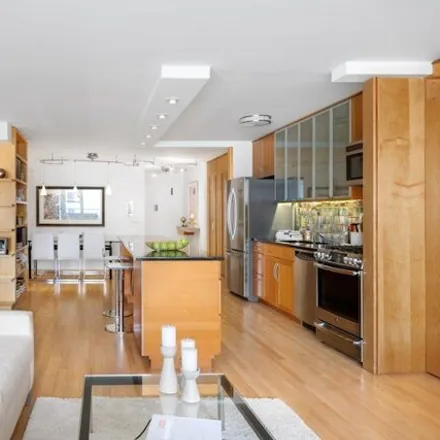Image 3 - 305 East 24th Street, New York, NY 10010, USA - Apartment for sale