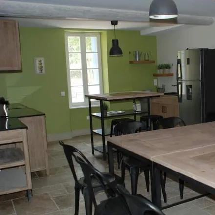 Rent this 6 bed house on 11000 Carcassonne