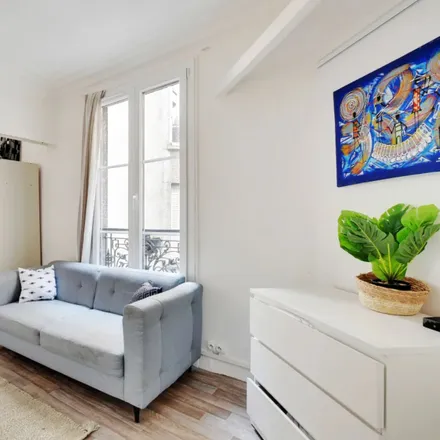 Image 8 - 74 Rue Myrha, 75018 Paris, France - Apartment for rent