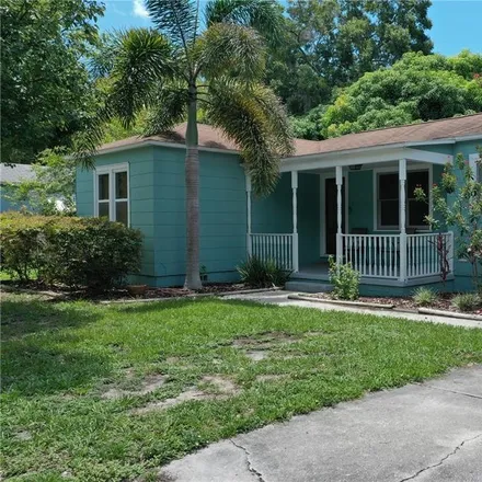 Buy this 3 bed house on 1401 East North Street in Tampa, FL 33604