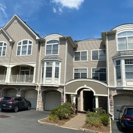 Rent this 3 bed townhouse on Kensington Lane in Livingston, NJ 07039