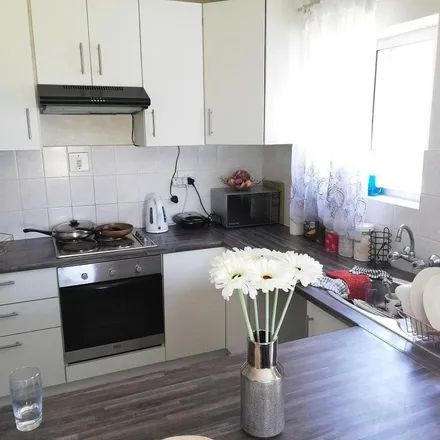 Rent this 2 bed apartment on Richmond Road in Blouberg, Western Cape