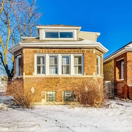 Buy this 5 bed house on 10001 South Wentworth Avenue in Chicago, IL 60628