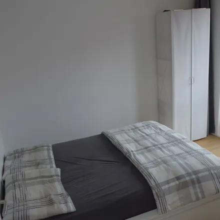 Rent this 1 bed apartment on Twijnderslaan 33 in 2012 BG Haarlem, Netherlands