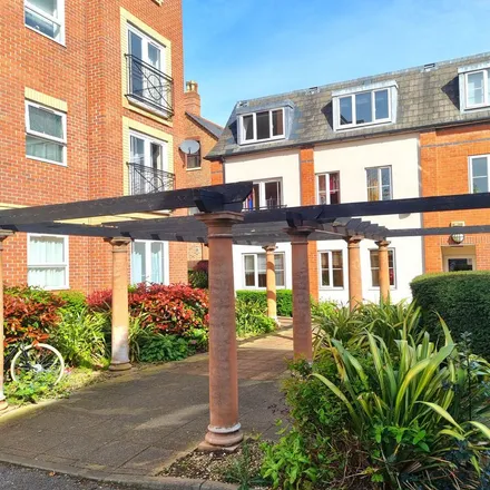 Image 1 - Balmoral Avenue, Loughborough Road, West Bridgford, NG2 7QQ, United Kingdom - Apartment for rent