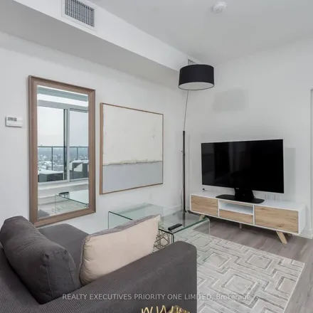 Image 4 - 7 Kodiak Crescent, Toronto, ON M3K 3E5, Canada - Apartment for rent