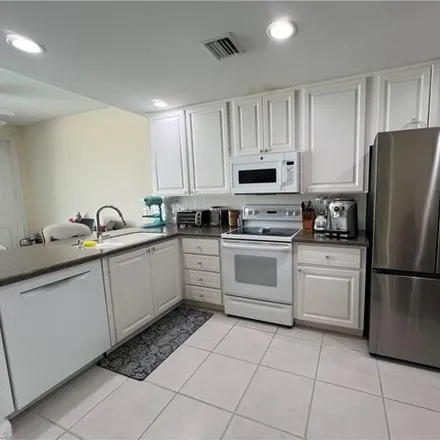 Image 6 - 6023 Towncenter Circle, Collier County, FL 34119, USA - Townhouse for rent