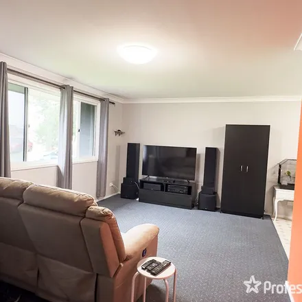 Rent this 3 bed apartment on Baxter Place in Westdale NSW 2340, Australia
