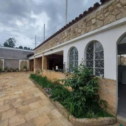 Buy this 3 bed house on Rua José Libânio Rodrigues in Vale dos Bandeirantes, Juiz de Fora - MG