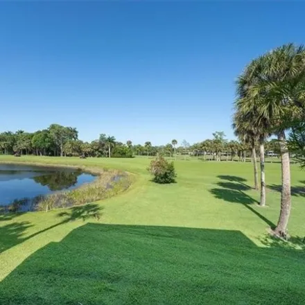 Buy this 3 bed condo on 199 Wilderness Drive in Collier County, FL 34105