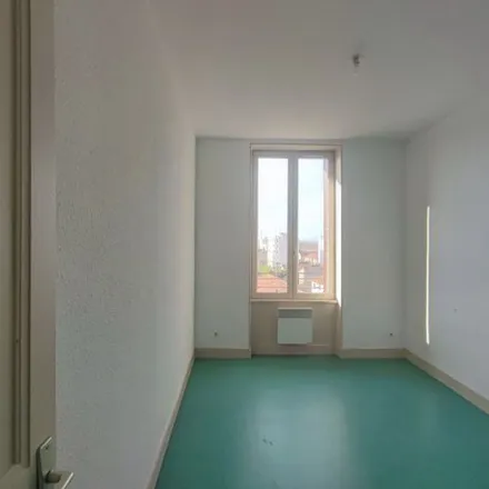 Rent this 3 bed apartment on 2 Avenue Paul Santy in 69008 Lyon 8e Arrondissement, France