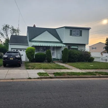Rent this 4 bed house on 1907 Huron Avenue in Venice Park, Atlantic City
