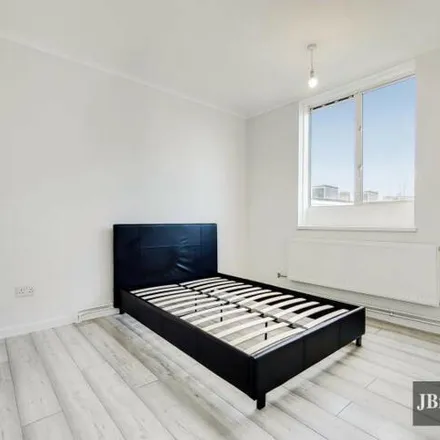 Image 3 - West Kensington Mansions, 1-10 Beaumont Crescent, London, W14 9NA, United Kingdom - Room for rent