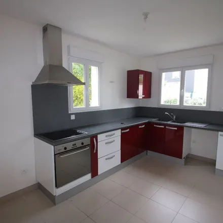 Rent this 6 bed apartment on 36 Rue Jeanne d'Arc in 45000 Orléans, France