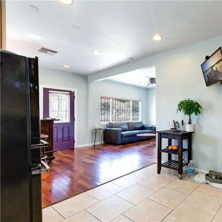 Image 8 - 701 West Coronel Street, Los Angeles, CA 90012, USA - House for sale