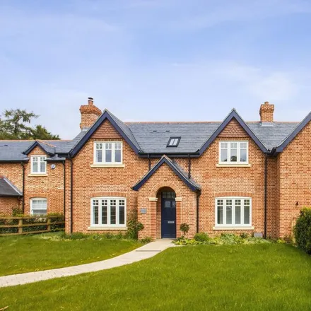 Rent this 5 bed house on Silwood Road in Sunningdale, SL5 0LR