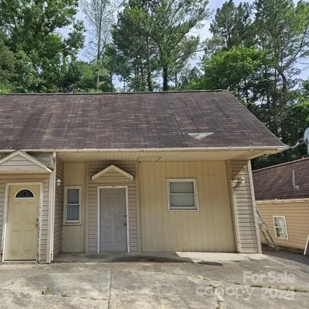 Buy this 2 bed house on 101 Dexter Ln in Mount Holly, North Carolina